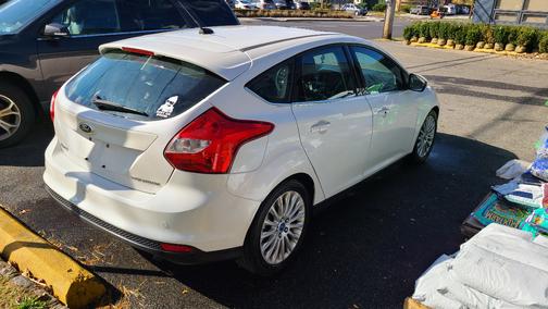 White 2012 Ford Focus Titanium
