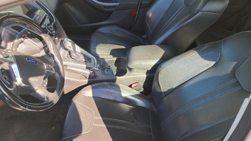 White 2012 Ford Focus Titanium