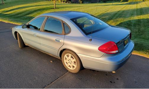 2007 Ford Taurus SE
