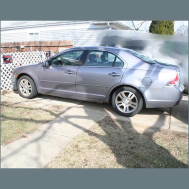 Gray 2007 Ford Fusion SEL
