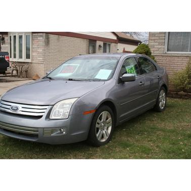 Gray 2007 Ford Fusion SEL