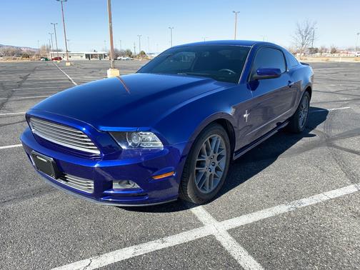 2013 Ford Mustang V6 Premium