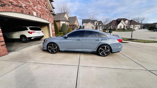 2022 Honda Accord Hybrid Touring