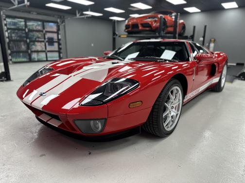 2005 Ford GT Base