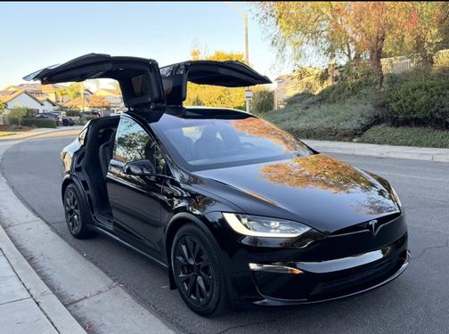 Black 2024 Tesla Model X Long Range