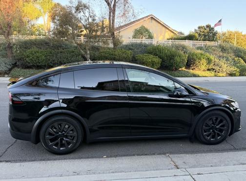 Black 2024 Tesla Model X Long Range