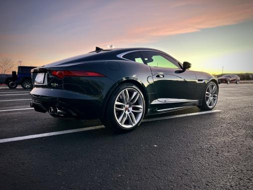 2016 Jaguar F-TYPE R