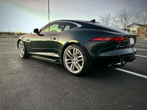 2016 Jaguar F-TYPE R