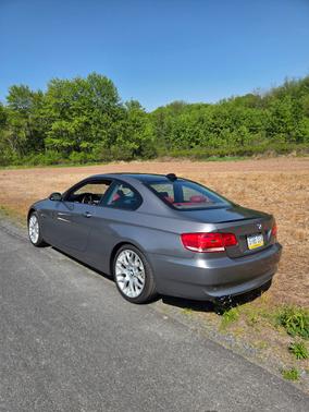 Gray 2008 BMW 328 i