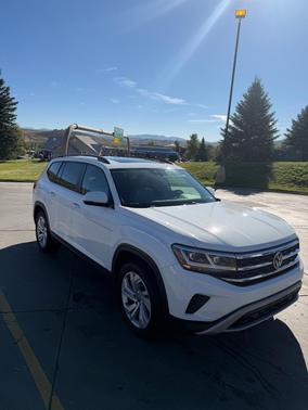 White 2021 Volkswagen Atlas 2.0T SE w/Technology