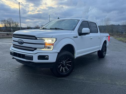 White 2019 Ford F-150 XLT