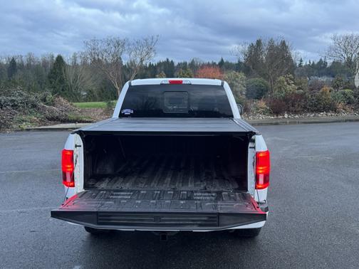 White 2019 Ford F-150 XLT