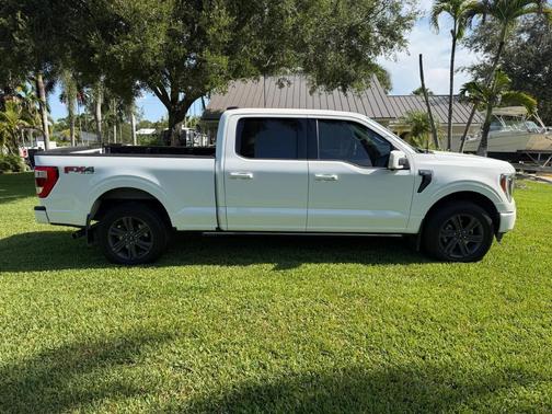 White 2023 Ford F-150 Lariat