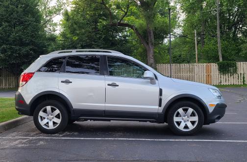 Silver 2012 Chevrolet Captiva Sport 2LS