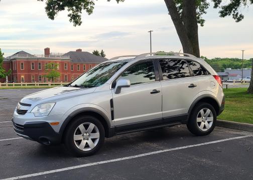 Silver 2012 Chevrolet Captiva Sport 2LS