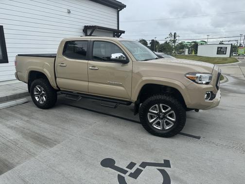 Beige 2017 Toyota Tacoma Limited
