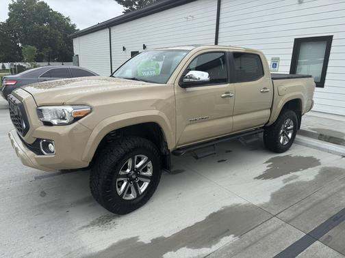 Beige 2017 Toyota Tacoma Limited