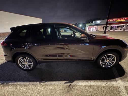 2016 Porsche Cayenne Cayenne