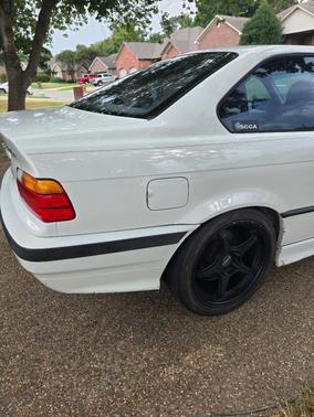 White 1999 BMW 328 iS