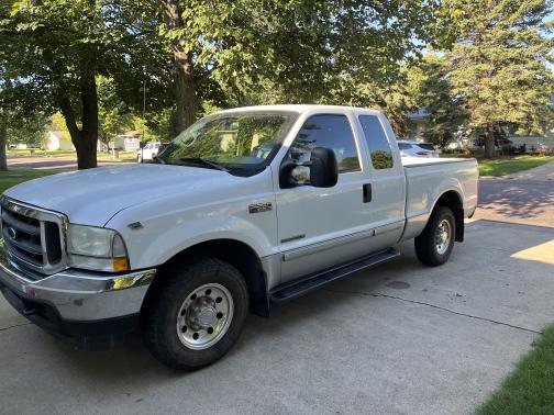 2002 Ford F-250 XL SuperCab Super Duty
