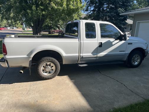 2002 Ford F-250 XL SuperCab Super Duty