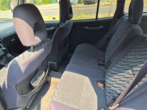 White 1999 Toyota RAV4 4WD