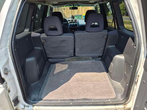 White 1999 Toyota RAV4 4WD