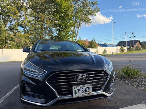 Black 2019 Hyundai SONATA SE