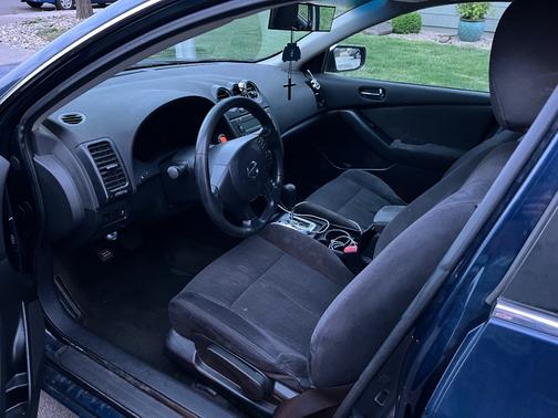Blue 2012 Nissan Altima 2.5 S