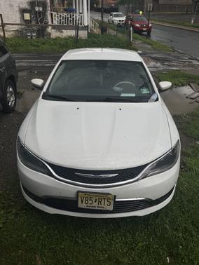 2017 Chrysler 200 LX