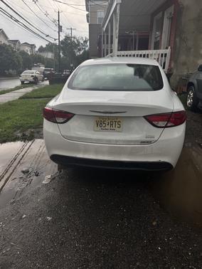 2017 Chrysler 200 LX