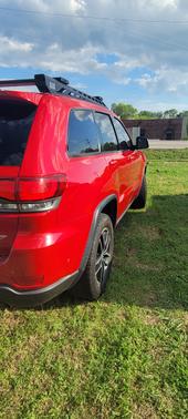 Red 2017 Jeep Grand Cherokee Trailhawk