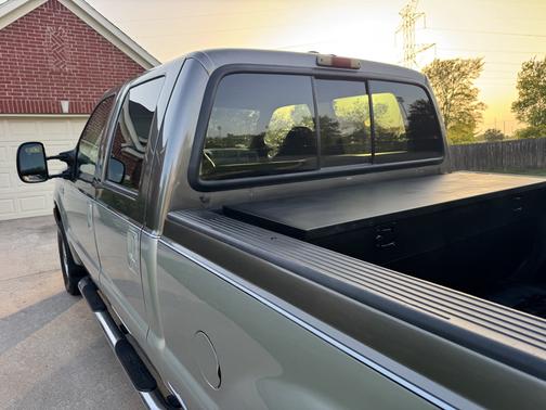 Gray 2001 Ford F-250 Lariat Crew Cab Super Duty