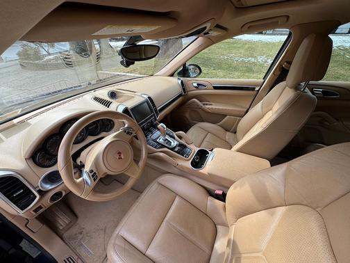 Blue 2013 Porsche Cayenne Cayenne Diesel
