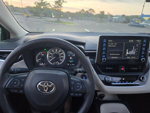 Black 2020 Toyota Corolla LE