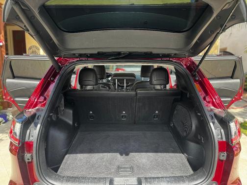 Red 2019 Jeep Cherokee Limited