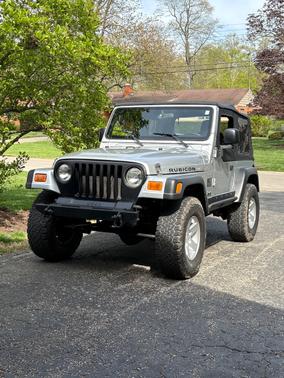 Silver 2005 Jeep Wrangler Rubicon