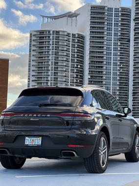 2020 Porsche Macan Base