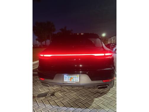 2020 Porsche Macan Base