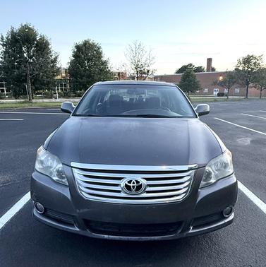 Gray 2009 Toyota Avalon Limited