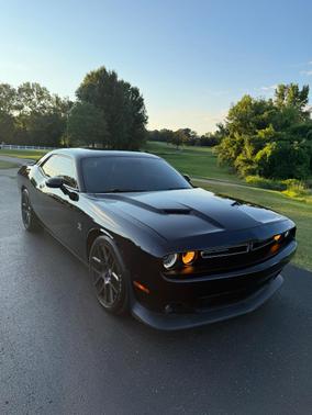 Black 2016 Dodge Challenger R/T Scat Pack
