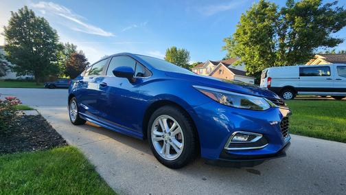 Blue 2017 Chevrolet Cruze LT