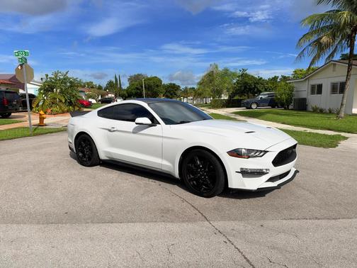 White 2019 Ford Mustang EcoBoost Premium