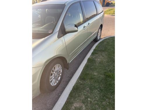 2008 Toyota Sienna XLE Limited