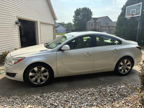 White 2015 Buick Regal Turbo Premium II