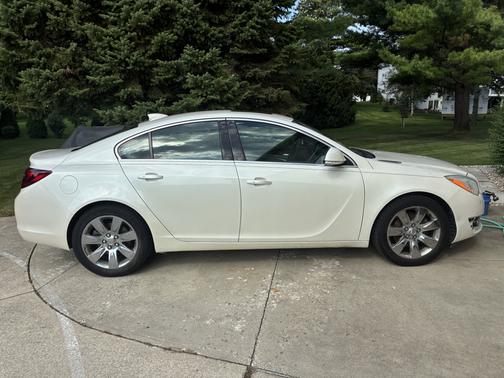 White 2015 Buick Regal Turbo Premium II