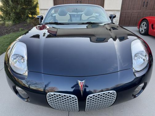 2007 Pontiac Solstice Base