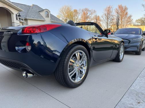 2007 Pontiac Solstice Base
