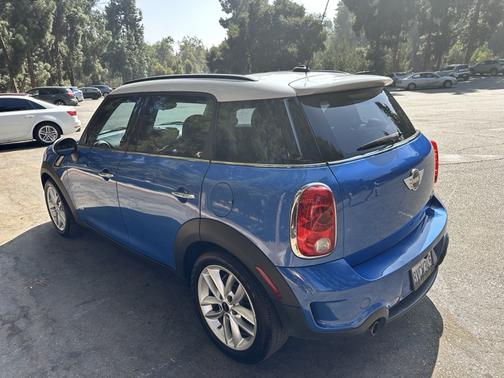 2011 MINI Cooper S Countryman Base