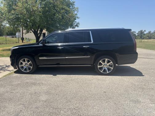 2017 Cadillac Escalade ESV Premium Collection